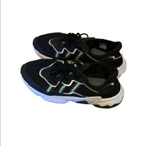 black adidas sports sneaker